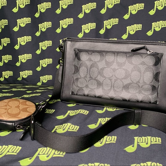 Coach Holden Crossbody in Signature Canvas - Picture 2 of 9